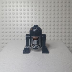 LEGO Black Astromech Droid R2-D5 Minifigure - Star Wars